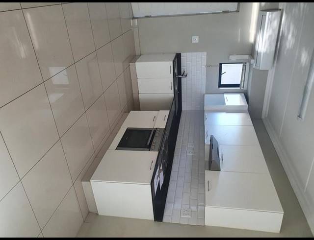 2 BEDROOM PROPERTY TO RENT IN UMHLANGA RIDGE